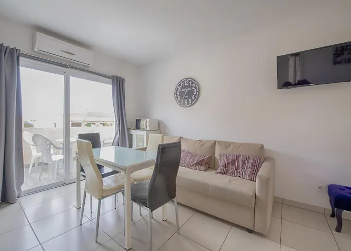 Mareverde Poolview O006 Appartement