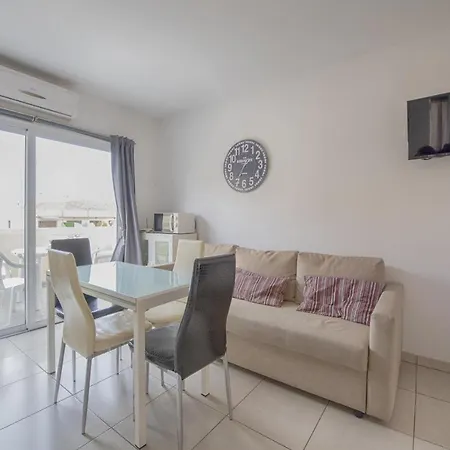 Mareverde Poolview O006 公寓