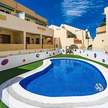 Mareverde Poolview O006 公寓 *